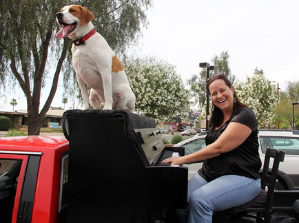 Raggin' Piano Boogie: Piano Man Danny Kean with Dog Mo and Friends ...